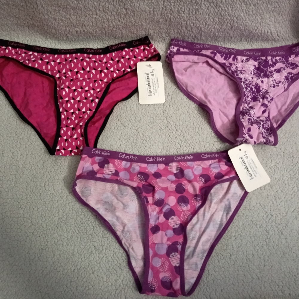🚫DELETIN SOON 3 Calvin Klein Large girl underwear